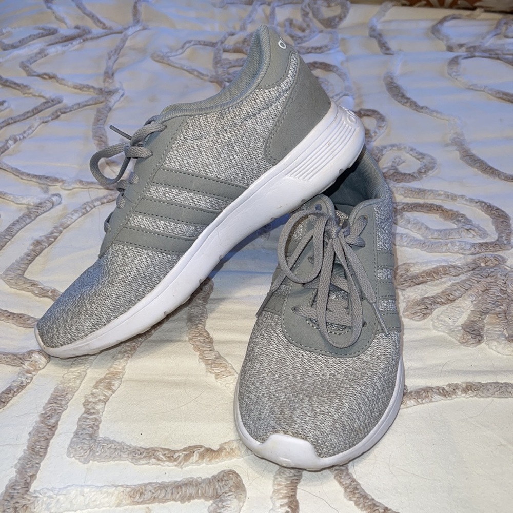 Adidas tennis shoes
